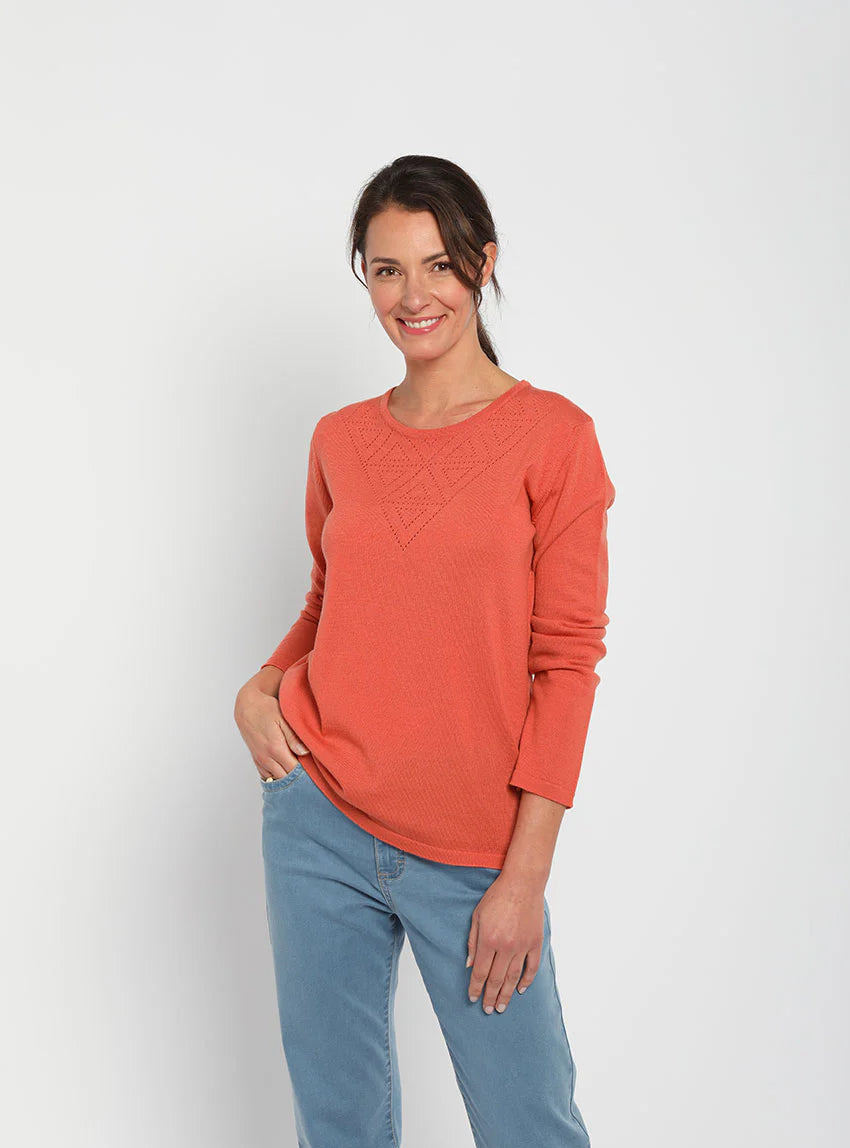 Pull femme col ajouré orange tendre