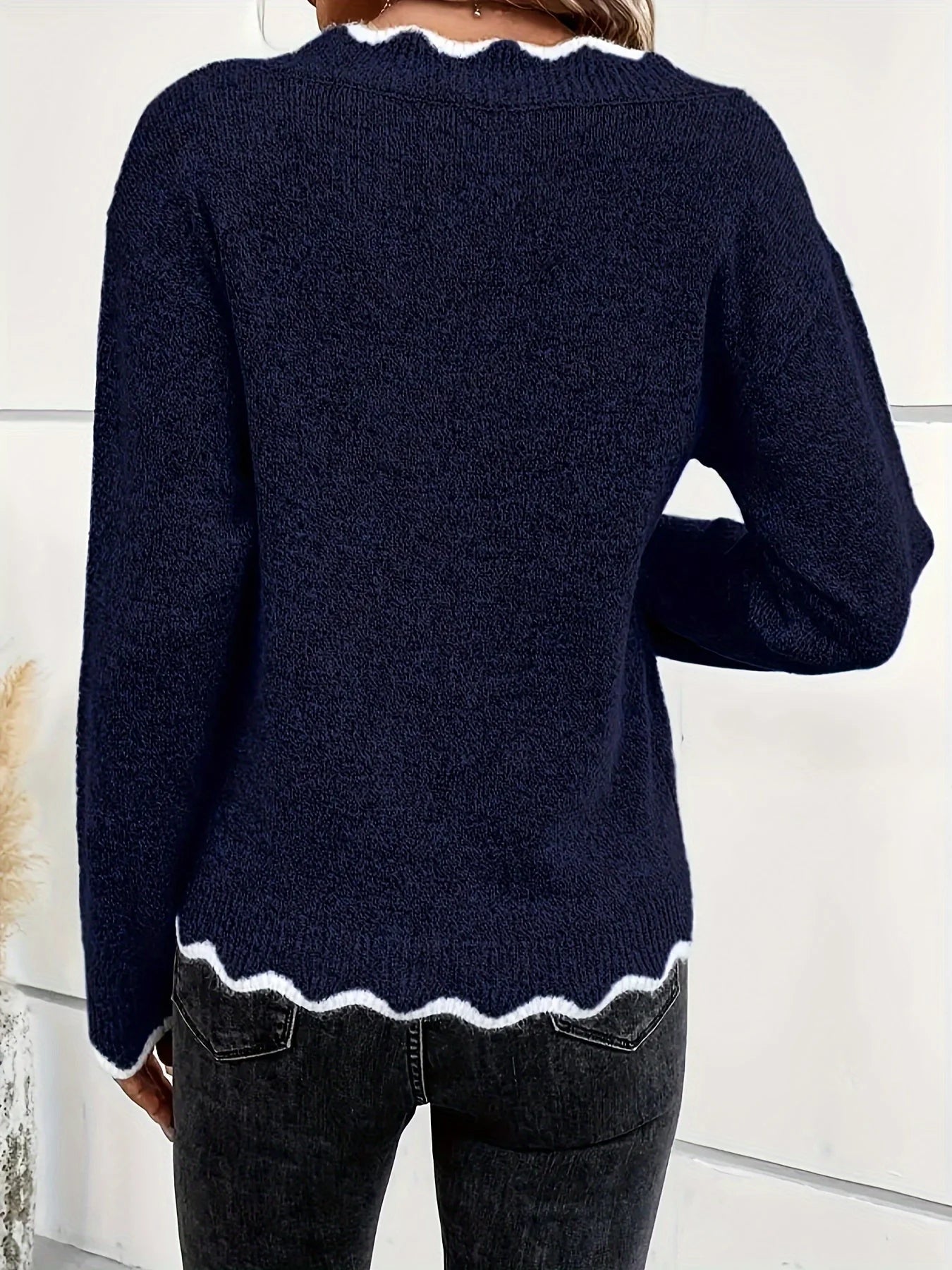 Éléonore™ | Pull Col V Festonné