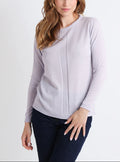 Pull femme en laine mérinos maille chevron gris plume