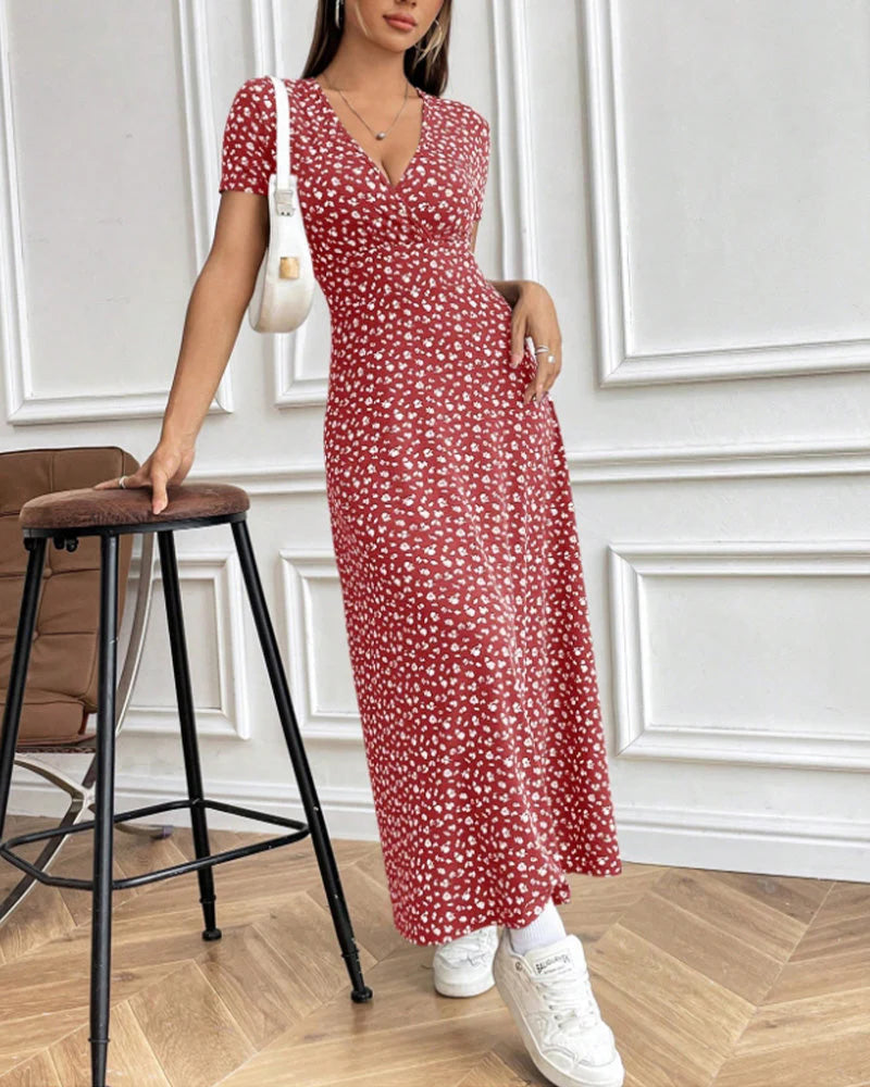 Robe moulante imprimée élégante