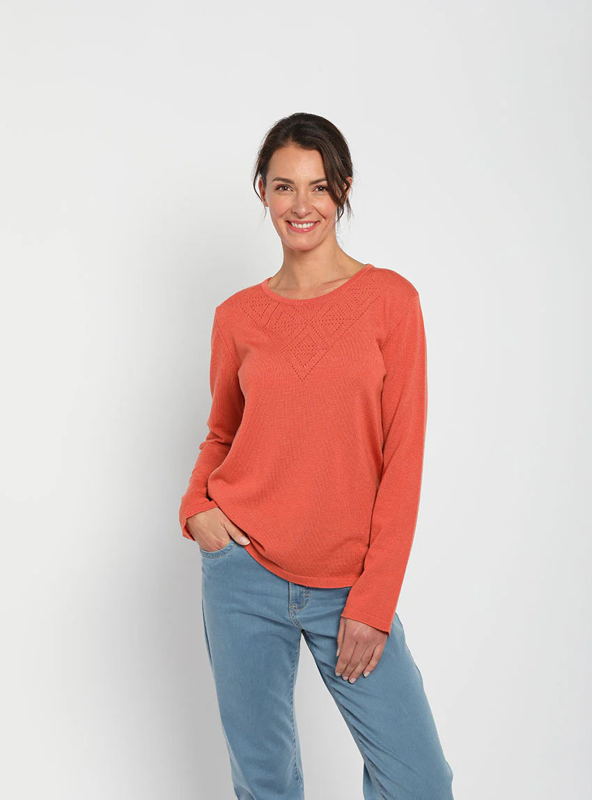 Pull femme col ajouré orange tendre