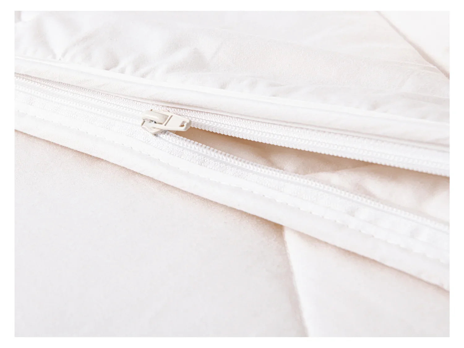 TXL Comfort Couette 4 saisons en laine, 260 x 240 cm