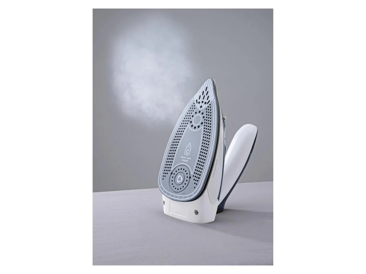 SILVERCREST Fer  vapeur de voyage  SDBRK 1000 B1