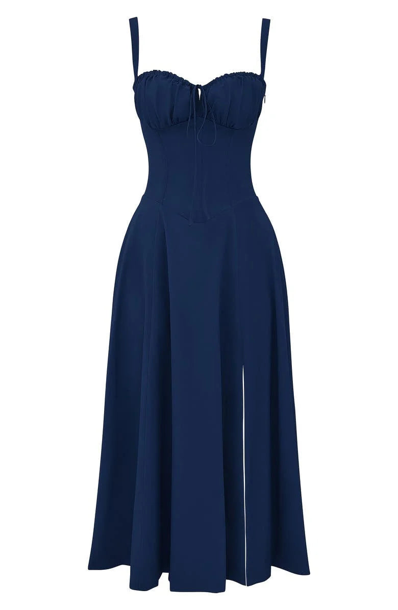 Robe moulante bustier à fleurs et taille découverte