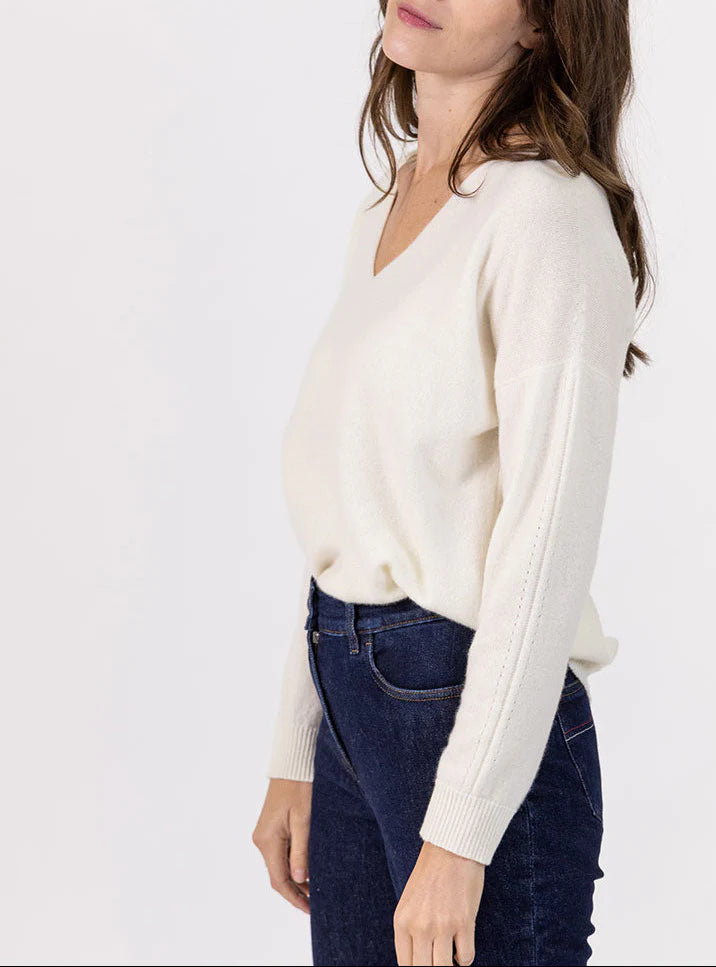Pull femme col V laine et cachemire blanc