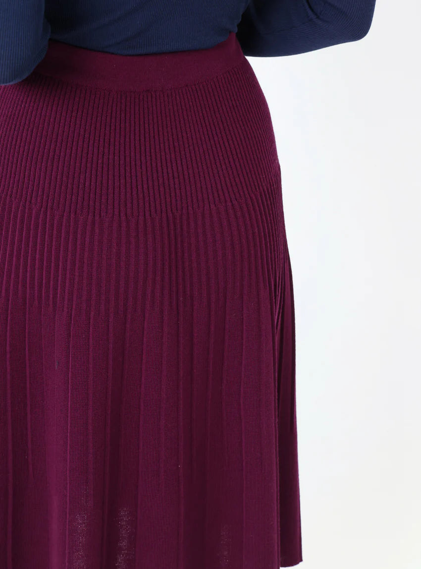 Jupe plissée midi en laine violet nuit
