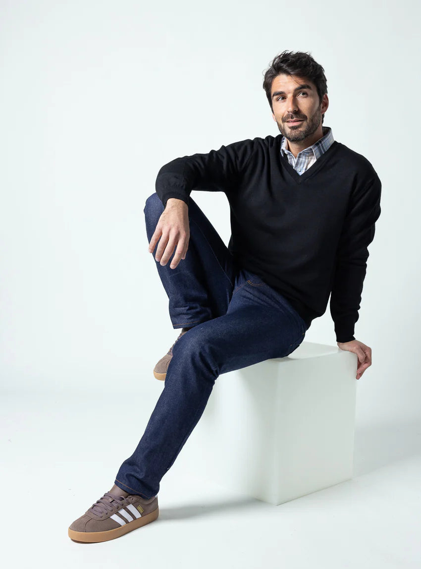 Pull homme col v  100% laine mérinos Noir