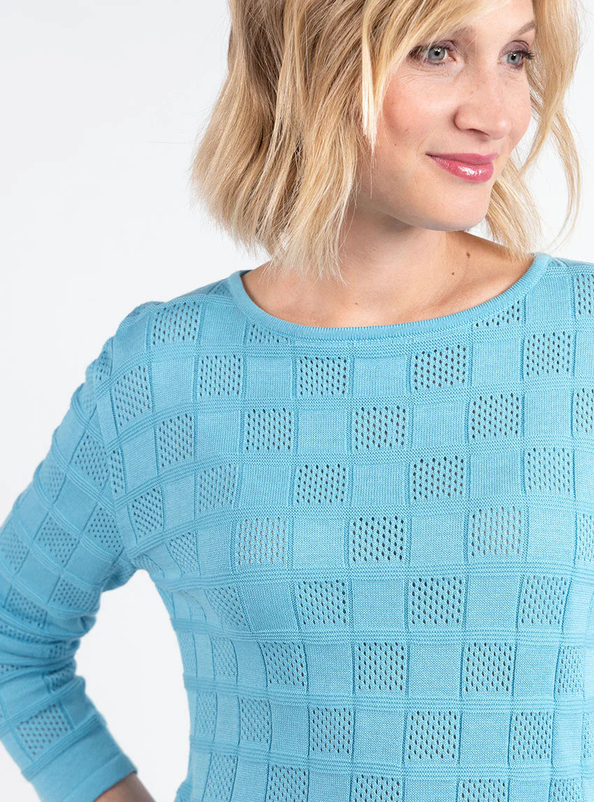 Pull femme ajouré en coton bleu turquoise