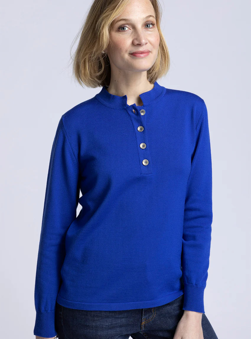 Pull femme col montant en laine merinos bleu dur