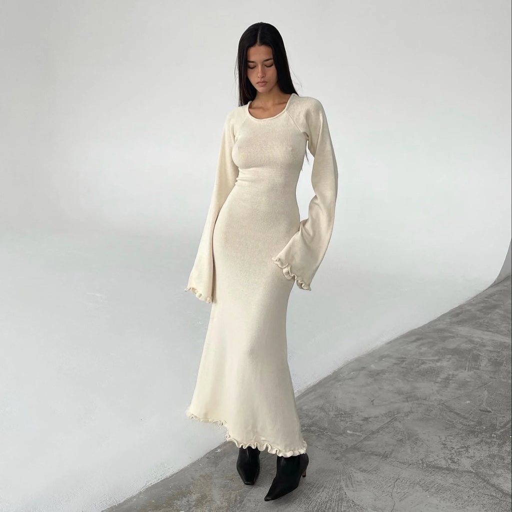 Robe longue en maille nuage ivoire à dos ouvert