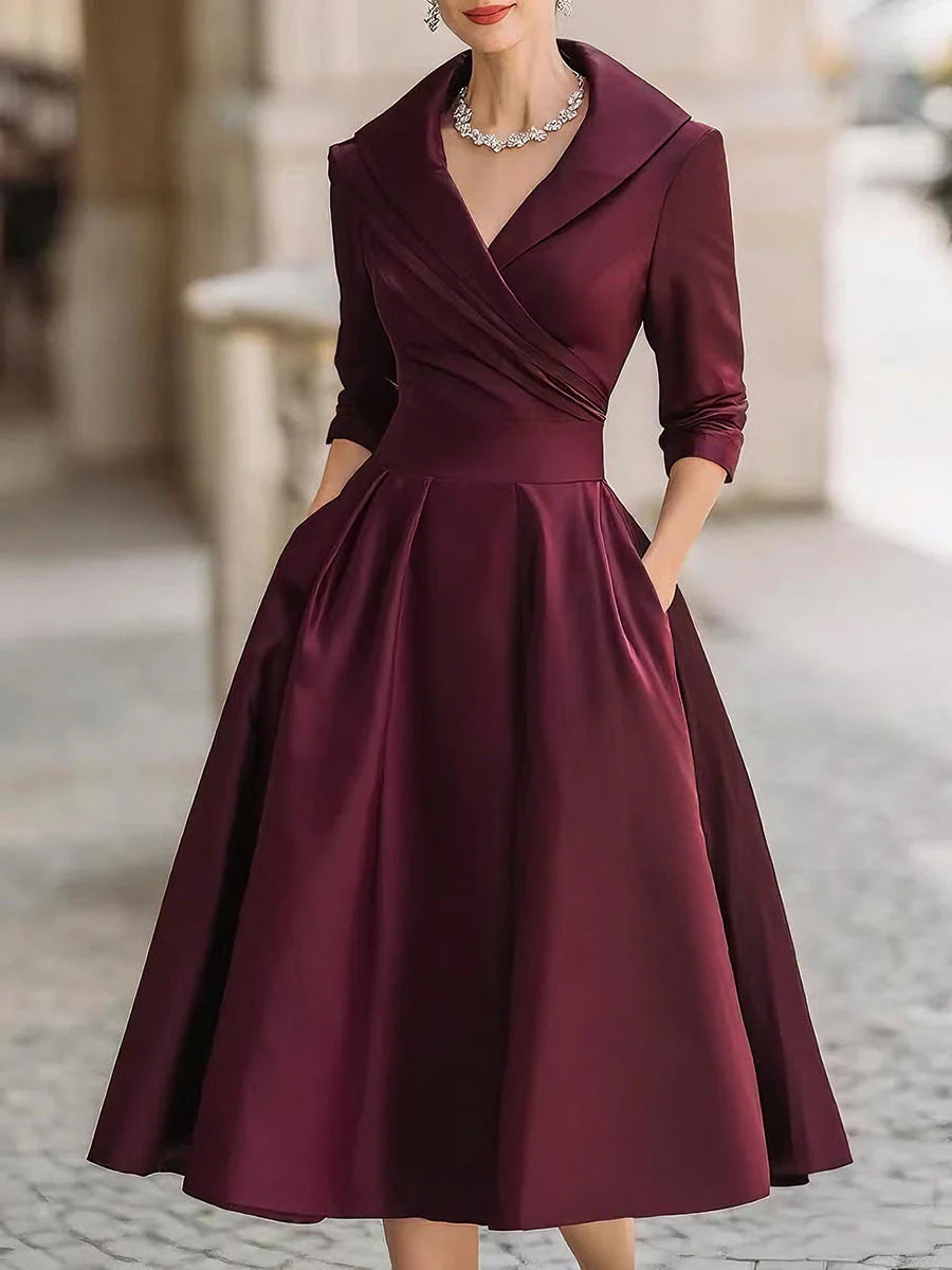 Robe midi en satin vintage avec col drapé