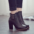 Sophie Paris I Bottines à Talon Robuste avec Boucle Décorative