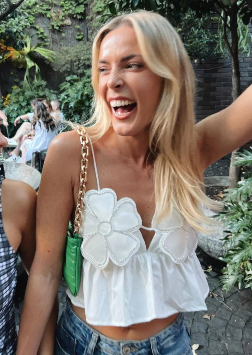 Blouse blanche à manches volantées pour femmes