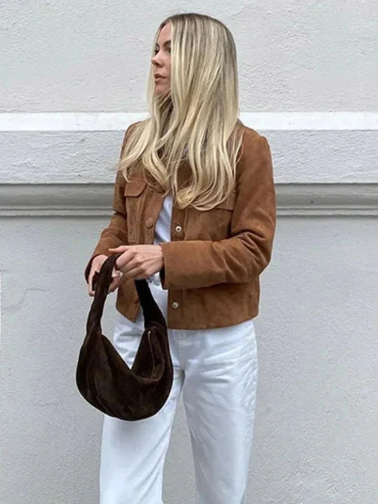 Léa Blanchet | La Veste en Daim Luxe