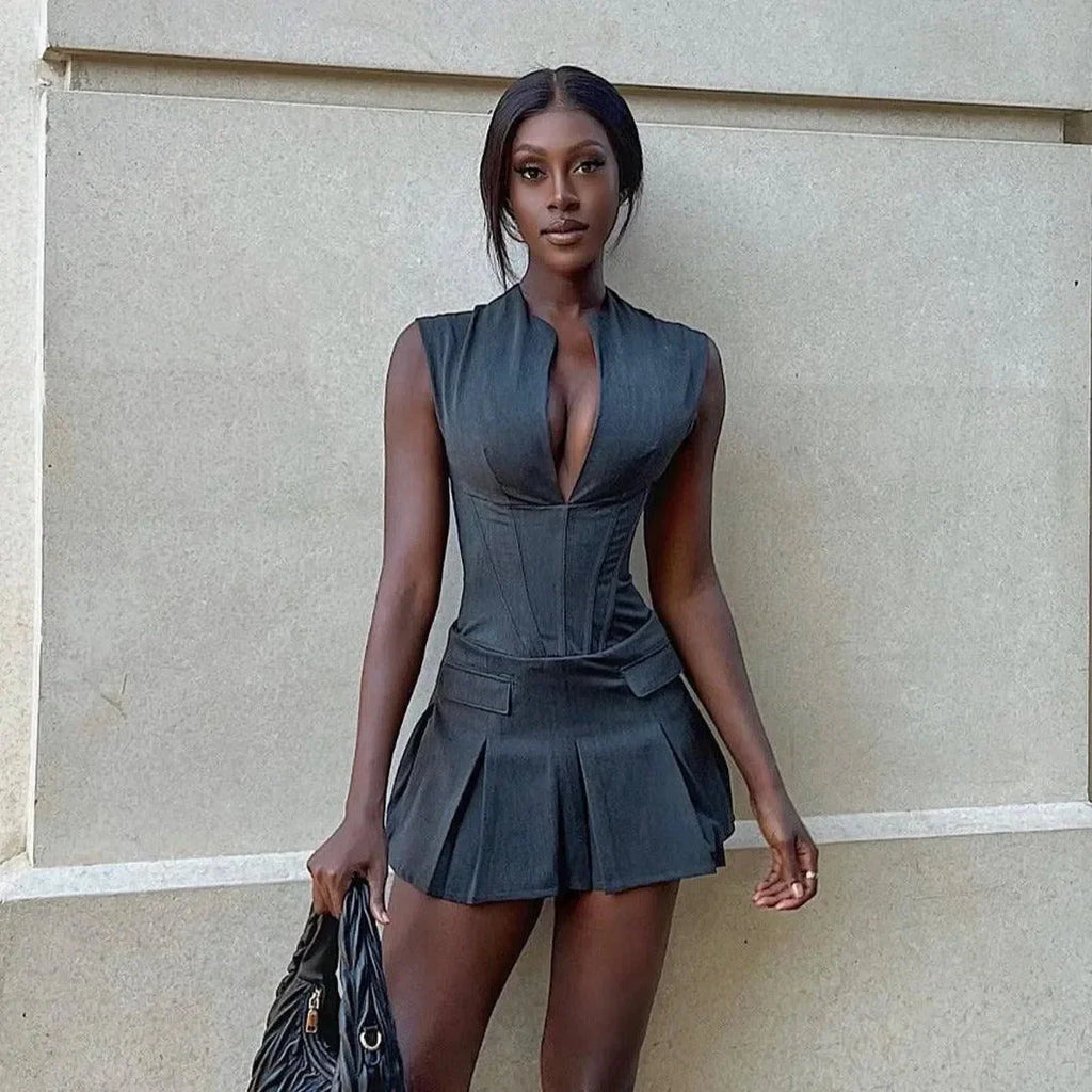 Robe Mini Corset Plissée au Charme Intemporel