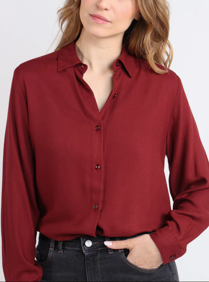 Chemisier femme en viscose rouge médoc