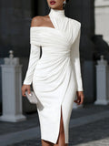 Robe de soirée asymétrique drapée à col haut et une épaule