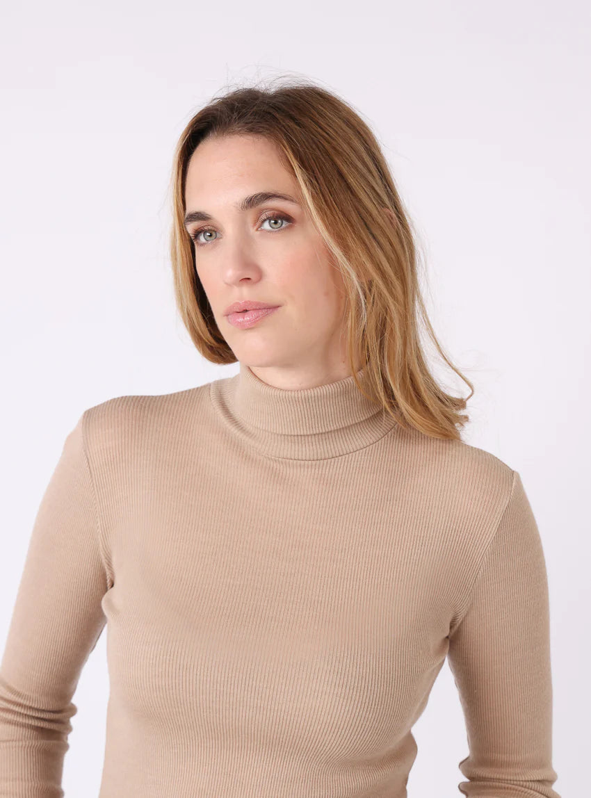 Pull chaussette col roulé laine et soie beige