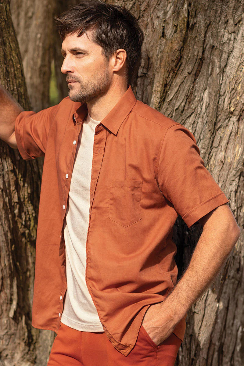 Chemisette en lin homme, coupe droite orange