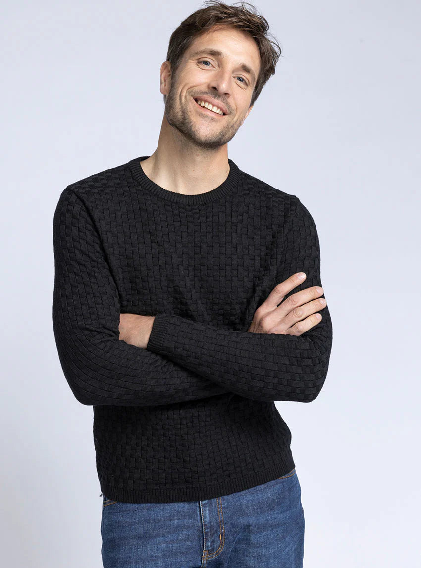 Pull homme damier en laine noir