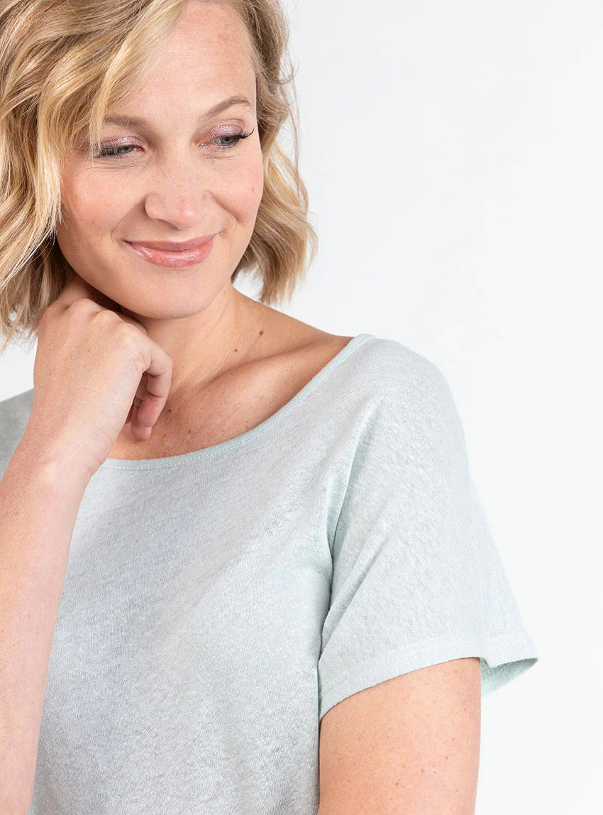 Top femme fluide en lin vert d'eau