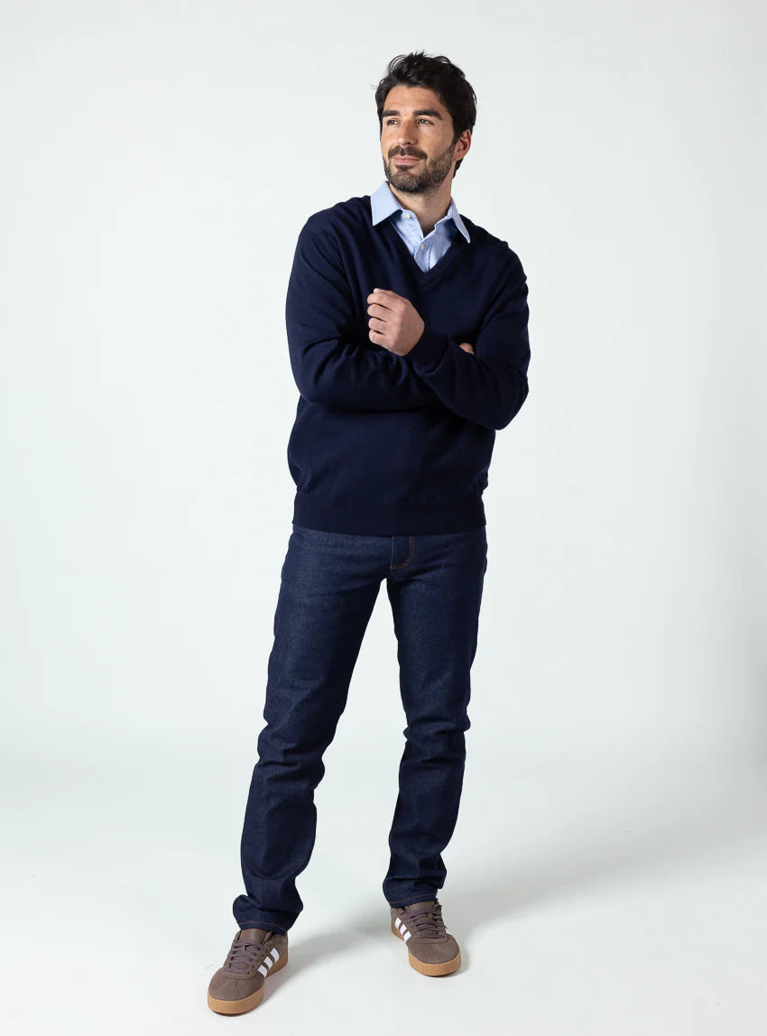 Pull homme col V 100% laine mérinos bleu marine