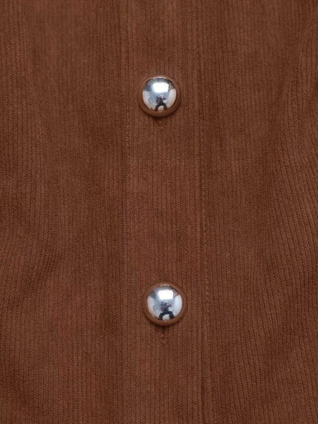 Robe mi-longue à manches longues avec boutons sur le devant