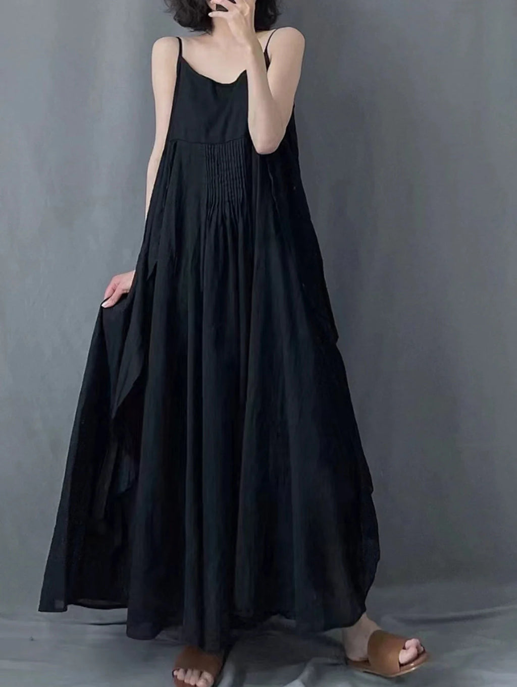 Sophie Paris | Robe Longue Plissée sans Manches