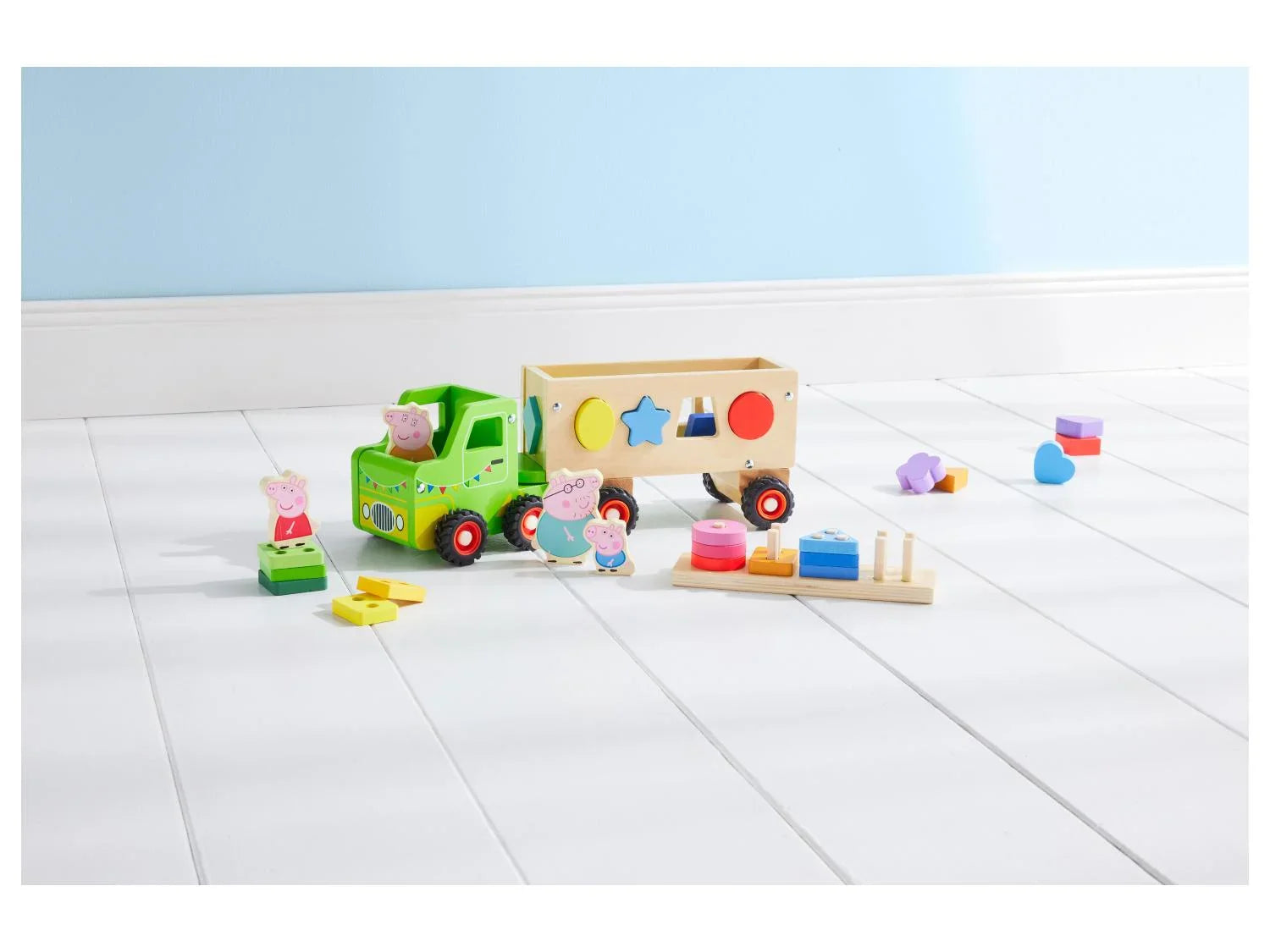 Camion en bois avec remorque