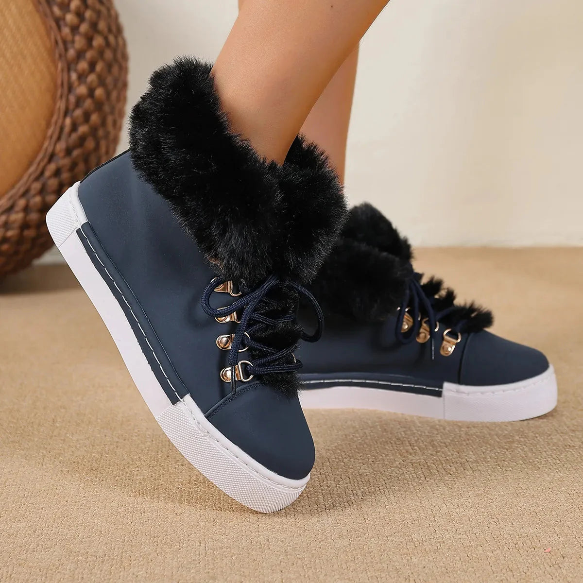 Bottes d'hiver en laine confortables à lacets pour femmes