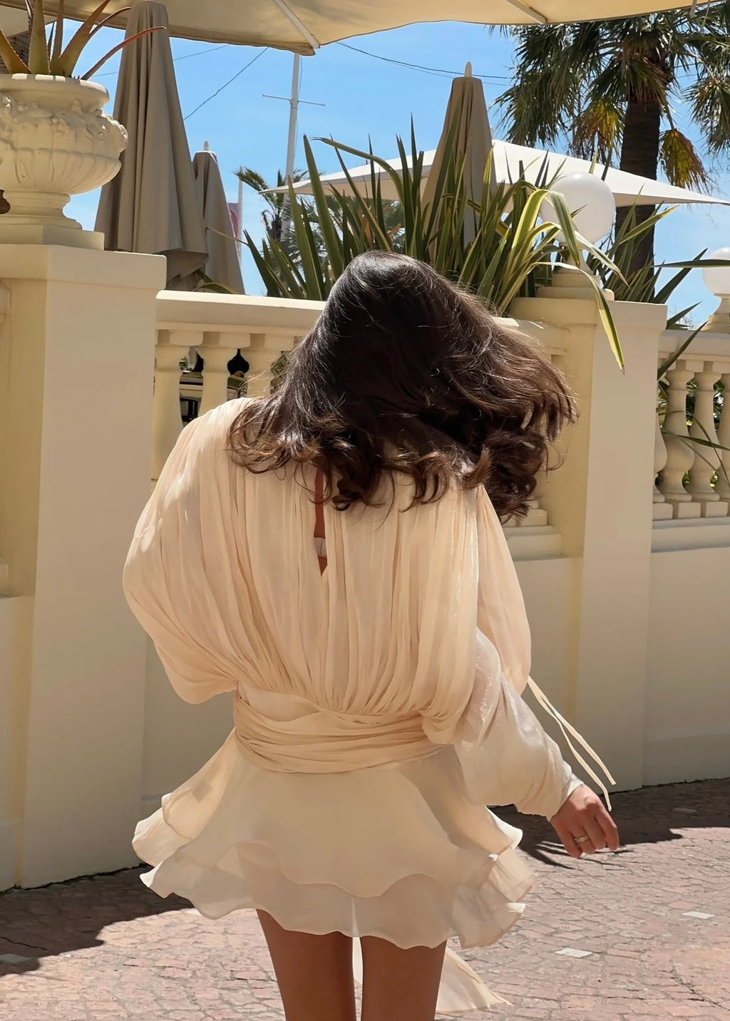 Robe mi-longue en satin champagne Estelle