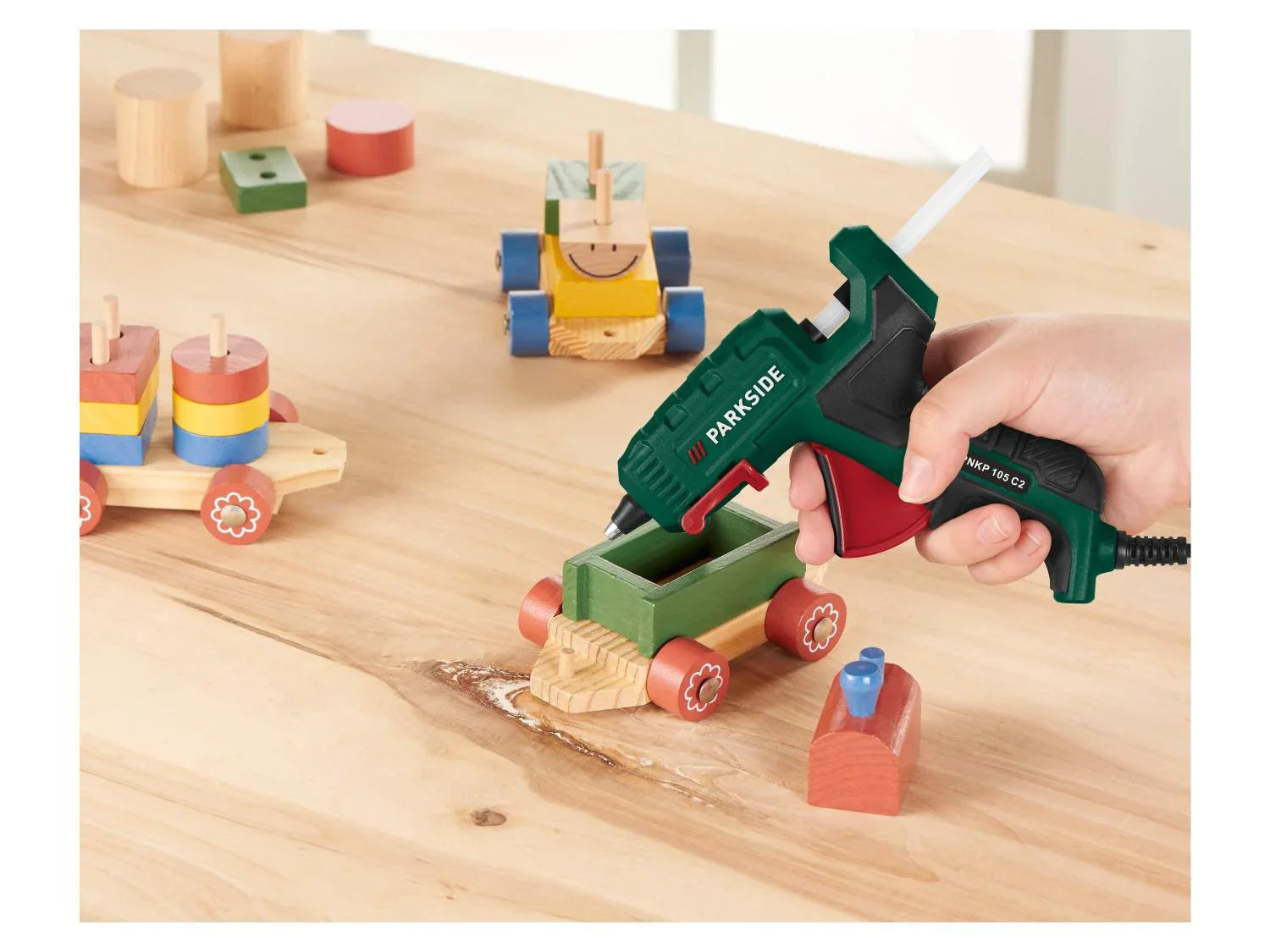 PARKSIDE Pistolet  colle PNKP 105 C2 ou fer  souder