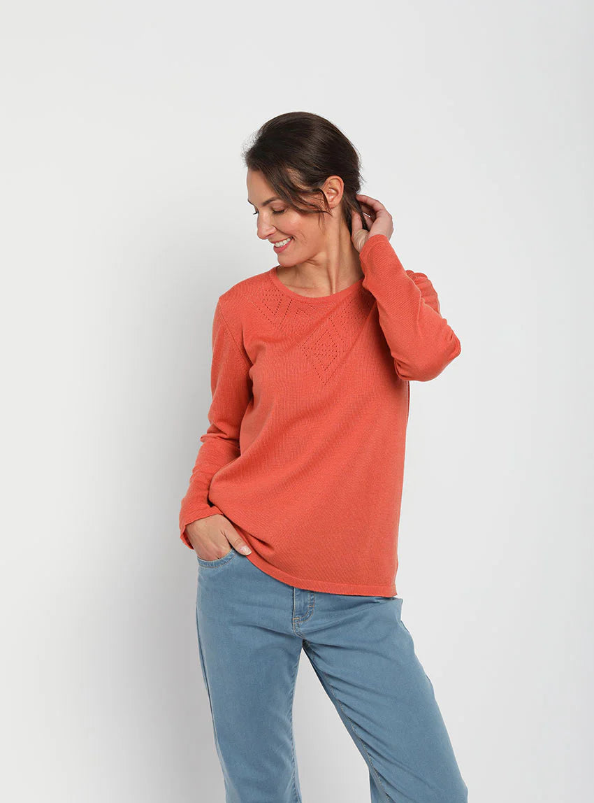 Pull femme col ajouré orange tendre