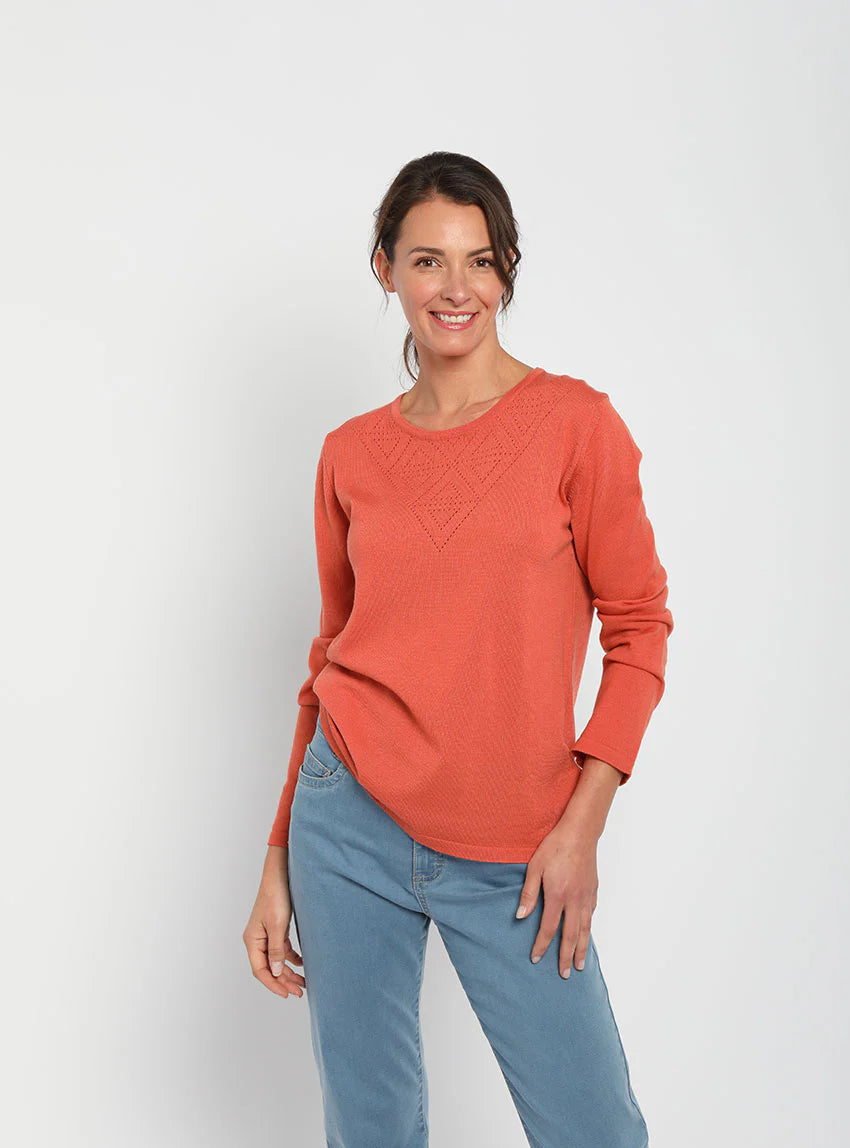 Pull femme col ajouré orange tendre