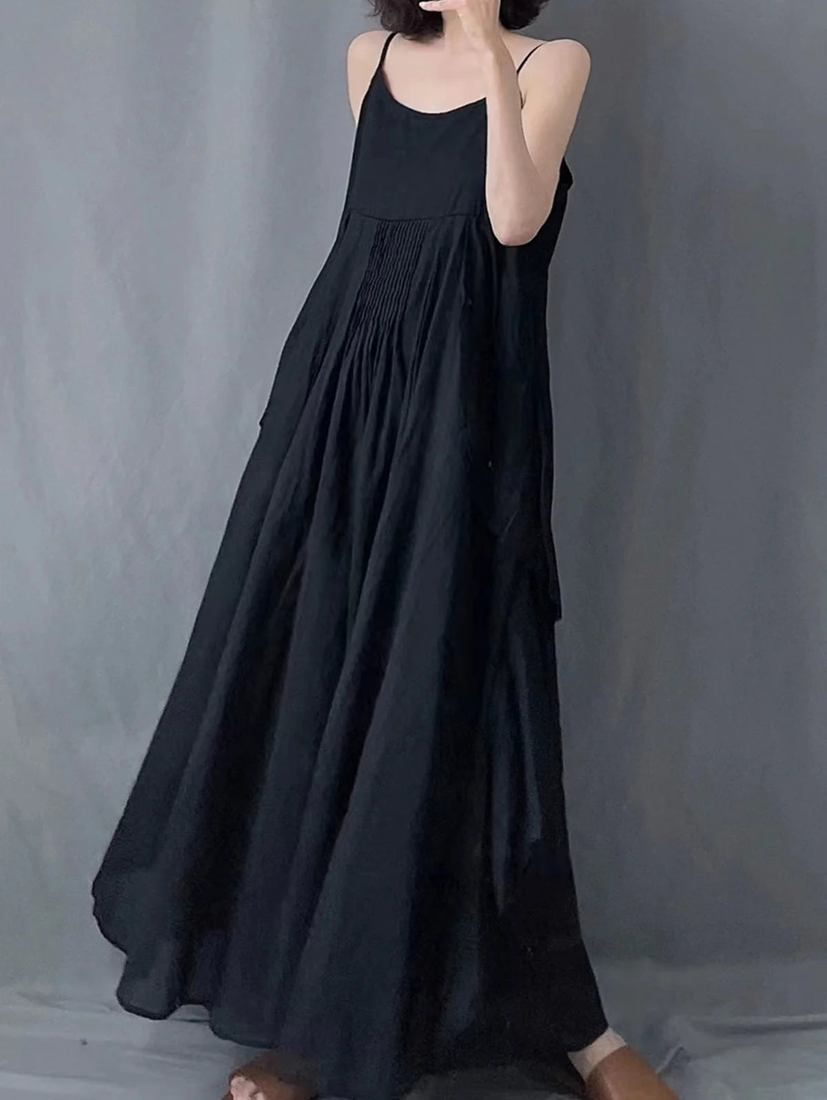 Sophie Paris | Robe Longue Plissée sans Manches