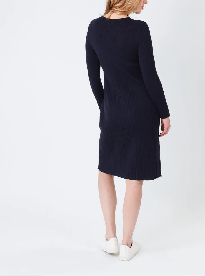 Robe femme plissée en laine bleu marine