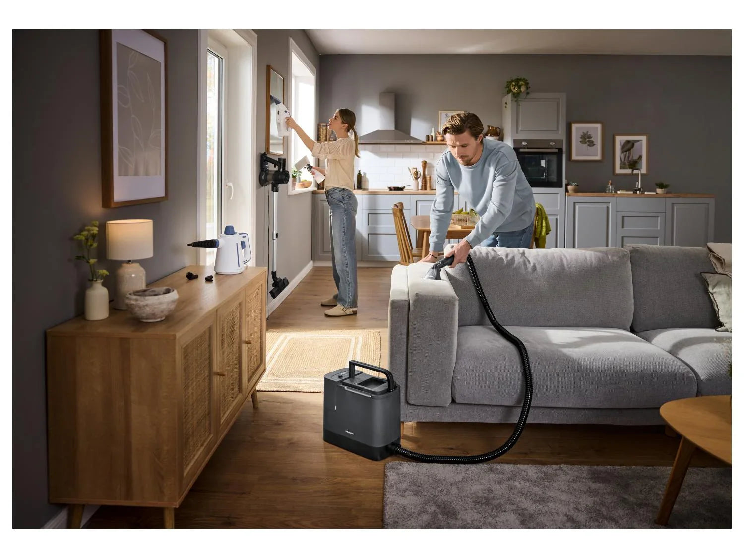 SILVERCREST Appareil de nettoyage sans fil pour tapis et tissus dameublement