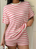 Ensemble décontracté t-shirt à col rond rayé et short