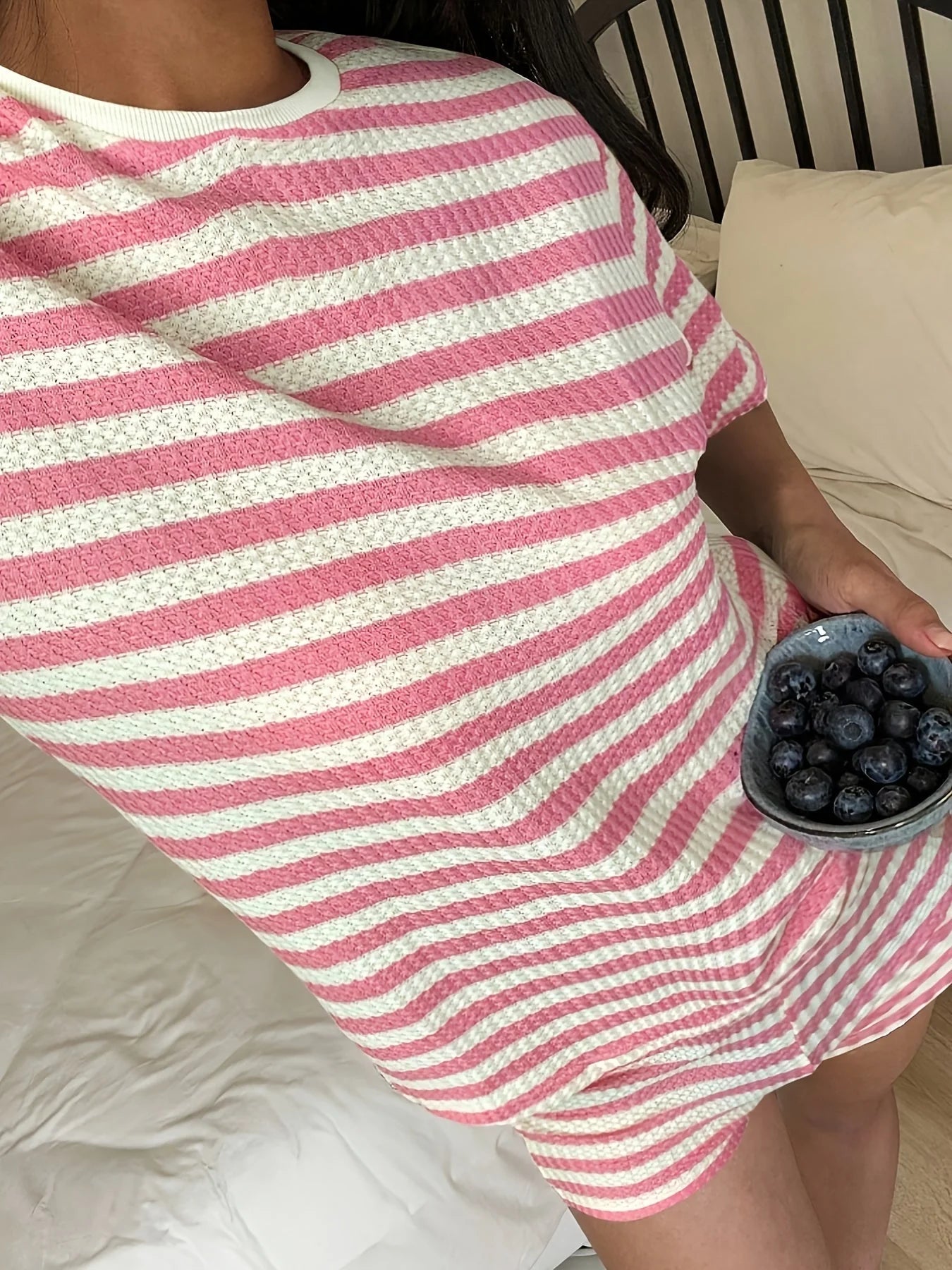 Ensemble décontracté t-shirt à col rond rayé et short