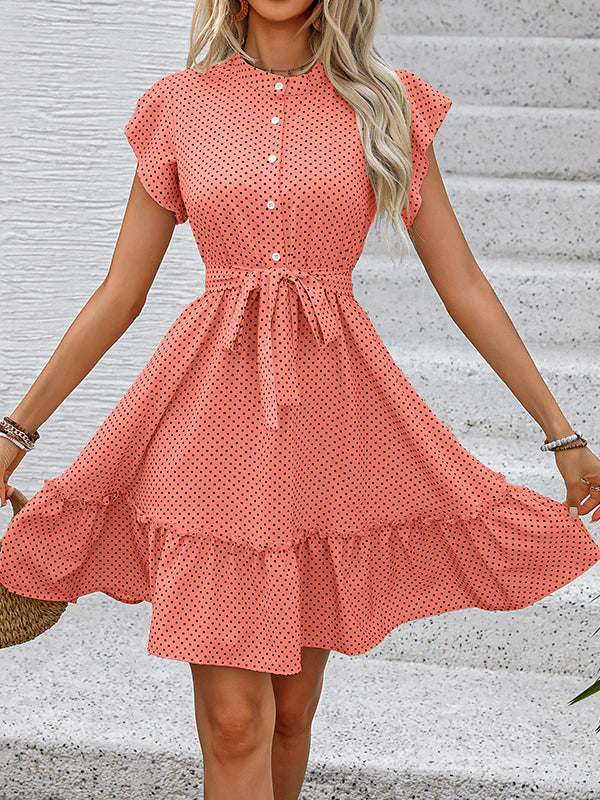 Robe mini patineuse plissée avec taille nouée