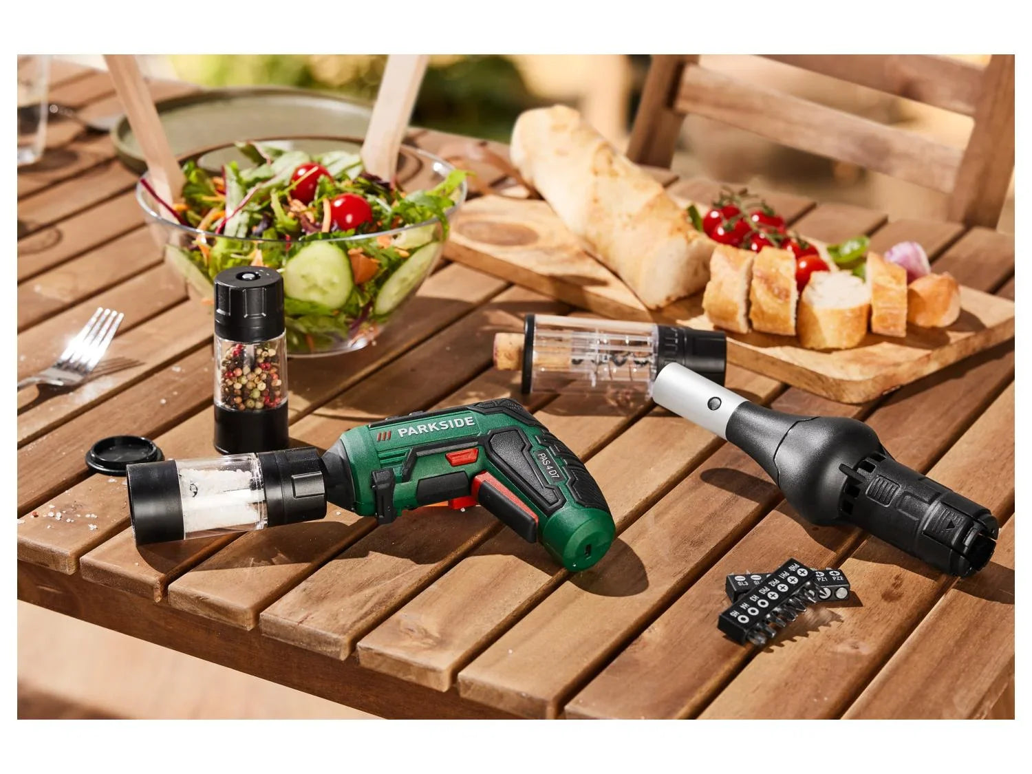 PARKSIDE Set de visseuses sans fil avec accessoires BBQ PAS 4 D7, 10 Nm, 4 V